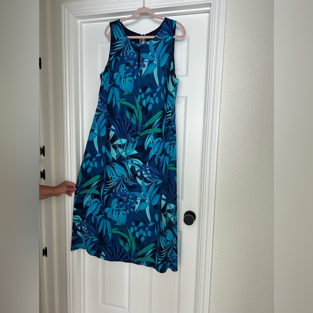Connected Apparel Blue and Green Leaf Print Midi Dress